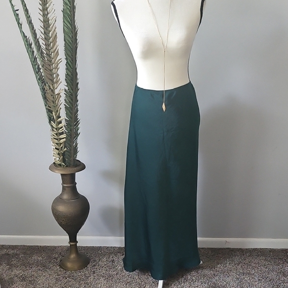 Maurices Hunter Green Pull On Silky Skirt with Side Slit NWT - Picture 2 of 12